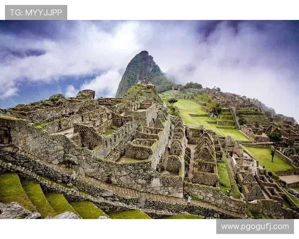 阿兹特克球场历史与文化的交汇点:探秘古代文明与现代竞技场的融合 - 副本 - 副本 - 副本 阿兹特克球场历史与文化的交汇点:探秘古代文明与现代竞技场的融合 - 副本 - 副本 - 副本