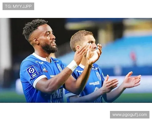 体育赛事精彩回顾:各大球星表现亮眼,战术变革成焦点分析 - 副本 (3)